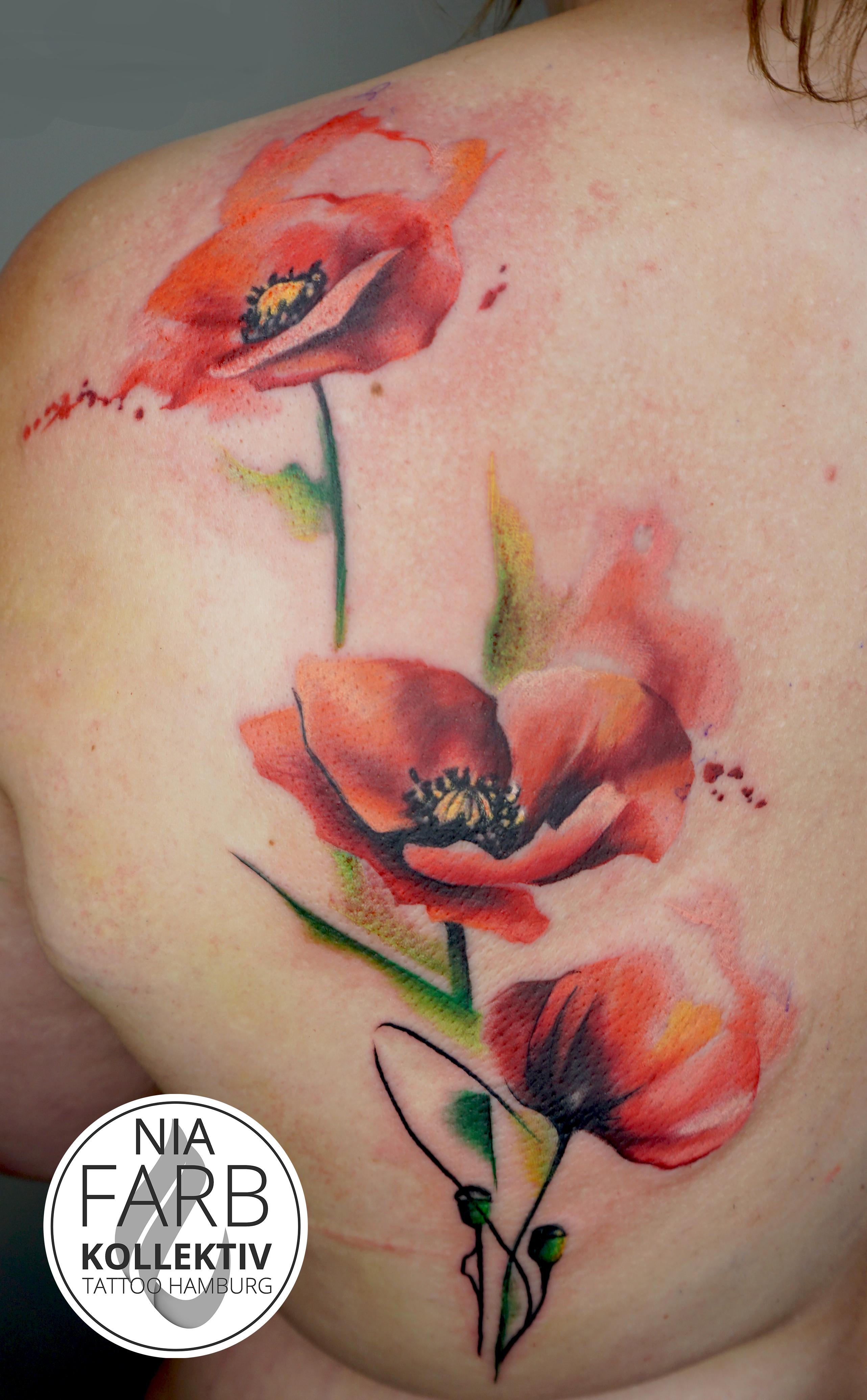 Mohnblume Mit Logo Farbkollektiv Tattoo Hamburg